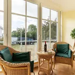 Ferienwohnung-2-Kranich-Villa-Vogelsang-In-Binz-3-Raum-Parkplatz-Wlan-Wintergarten-Terrasse