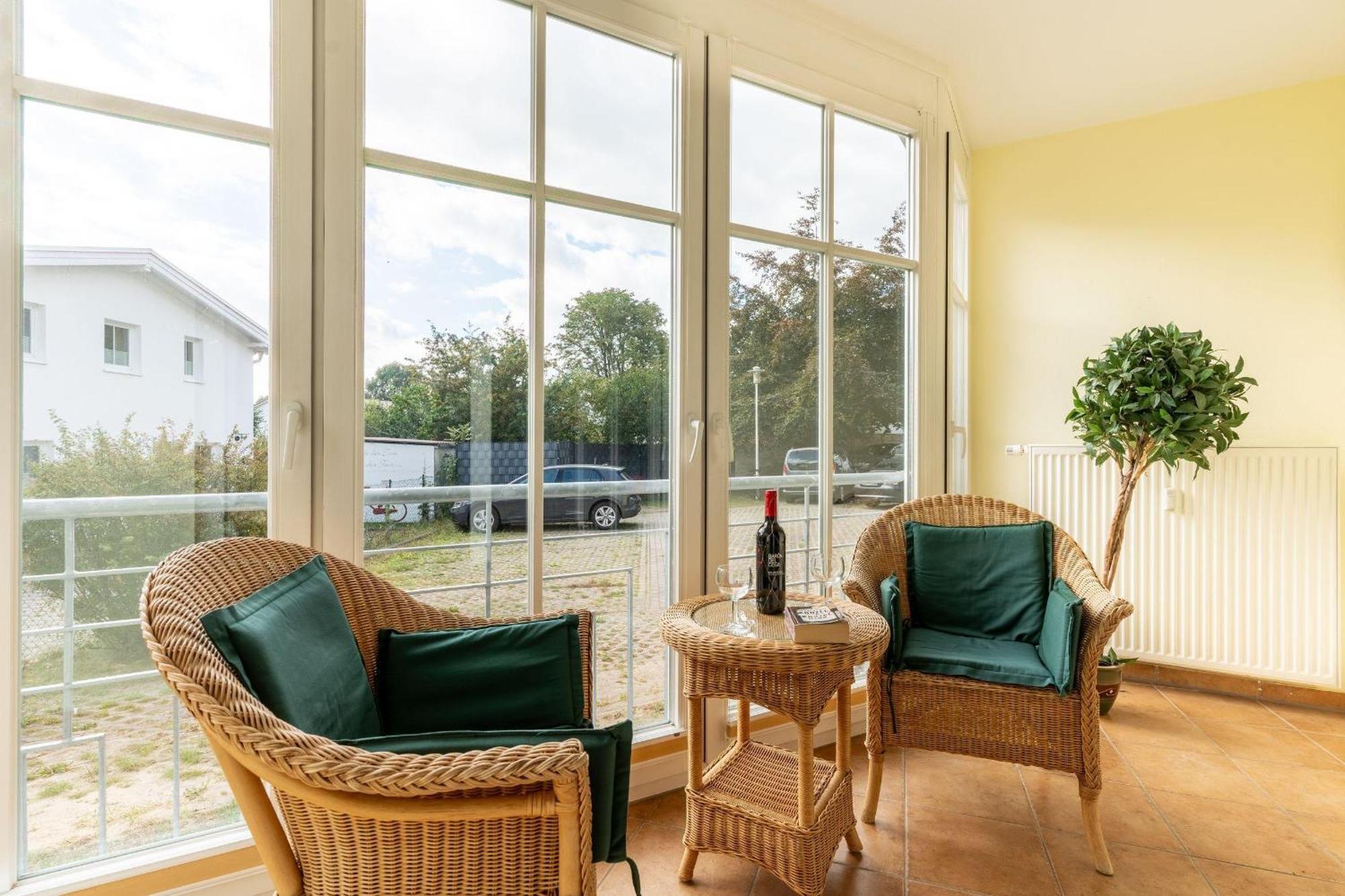 Ferienwohnung-2-kranich-villa-vogelsang-in-binz-3-raum-parkplatz-wlan-wintergarten-terrasse *