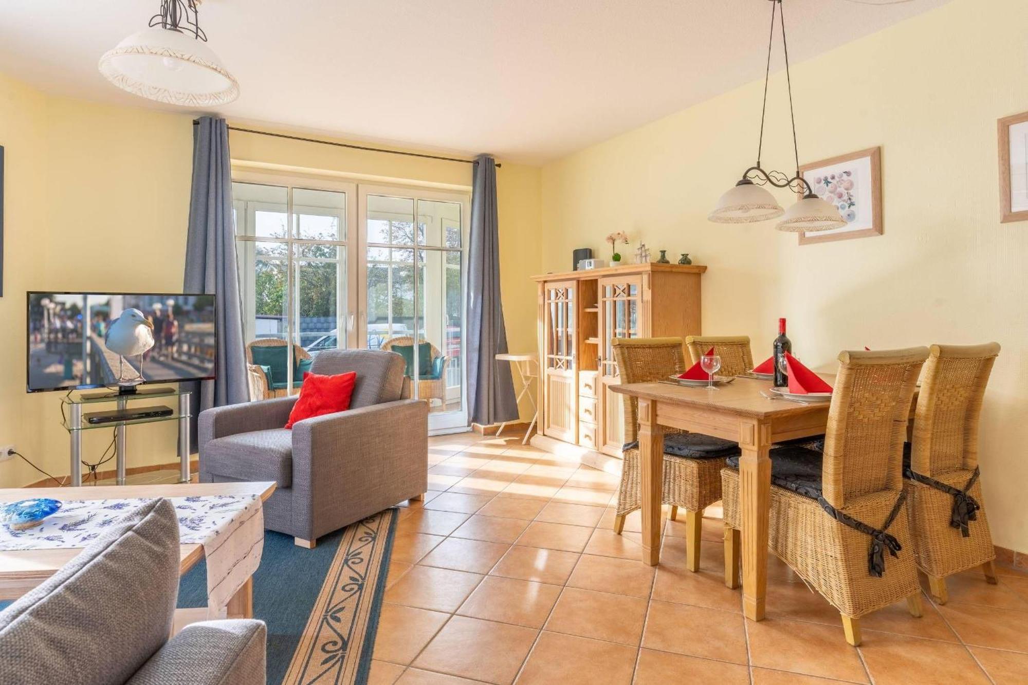 Ferienwohnung-2-kranich-villa-vogelsang-in-binz-3-raum-parkplatz-wlan-wintergarten-terrasse * Ostseebad Binz